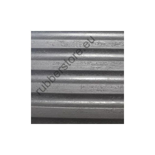 Trapeze pattern anti-slip rubber flooring 6x1300 mm